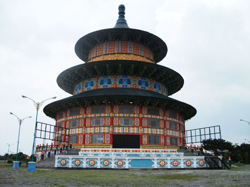 Tian Ti Pagoda in Kenjeran